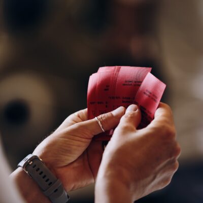 Etichette di composizione per l'abbigliamento colorate